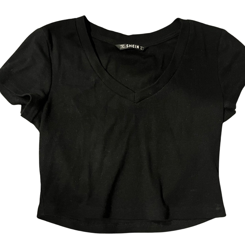 SHEIN black v mechanical crop top